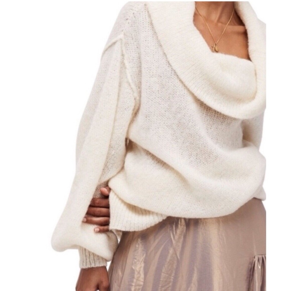 FREE PEOPLE Ophelia Alpaca Blend Cowl Neck Oversized Sweater Ivory Size M